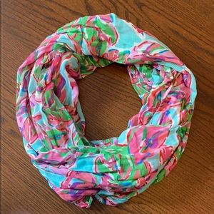 LAST CHANCE Lilly Pulitzer Infinity Loop Scarf